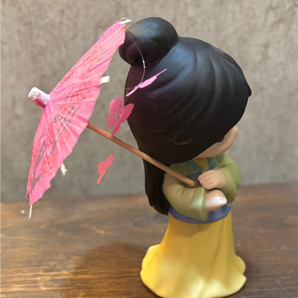 Disney Showcase Precious Moments Mulan - Picture 3 of 4